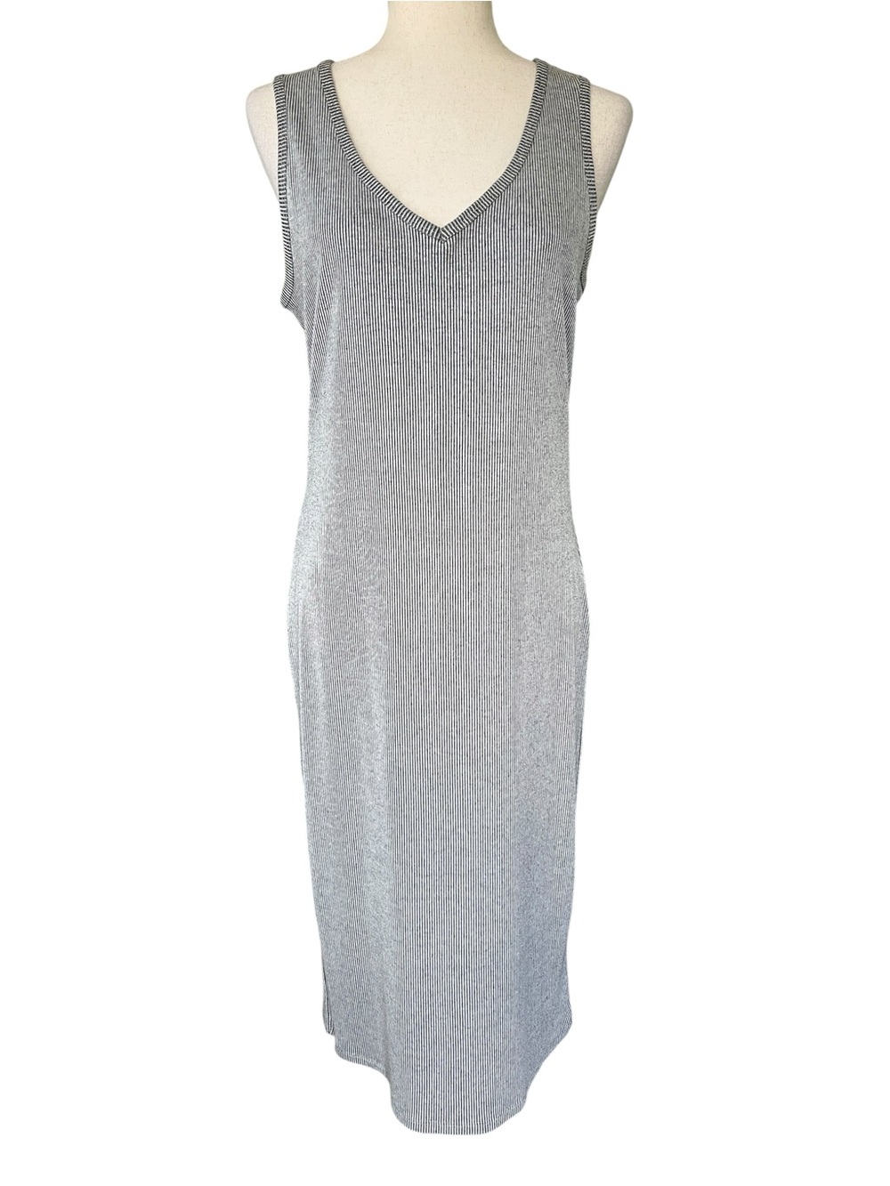 Mossimo ribbed pinstripe sleeveless mid dress - Picture 5 of 9